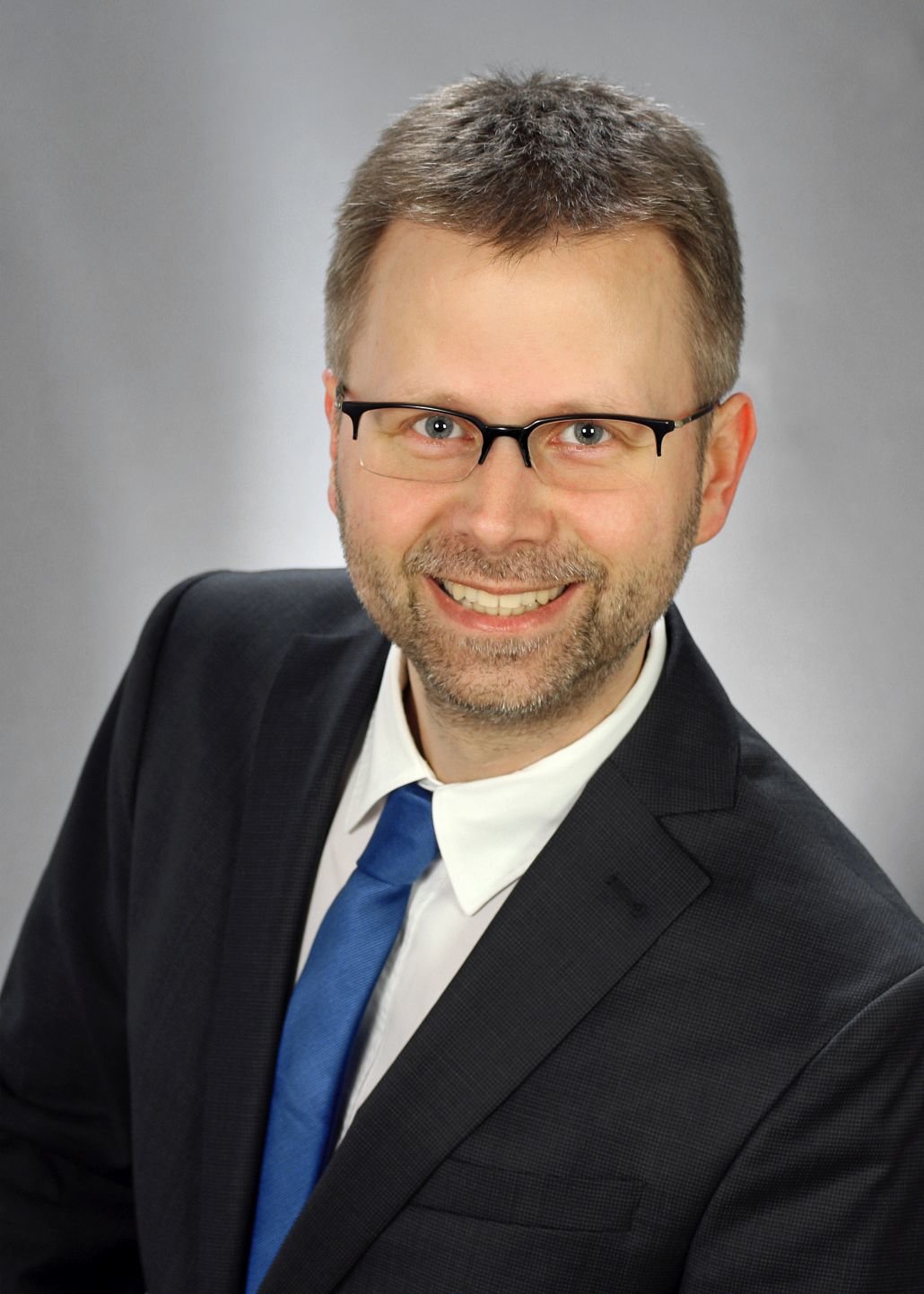 Portrait von Prof. Dr.-Ing. Peter Flesch