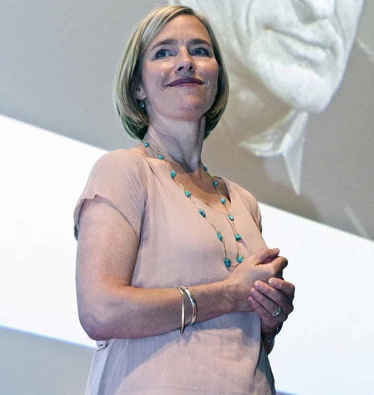 Prof. Dr. Julia Fischer