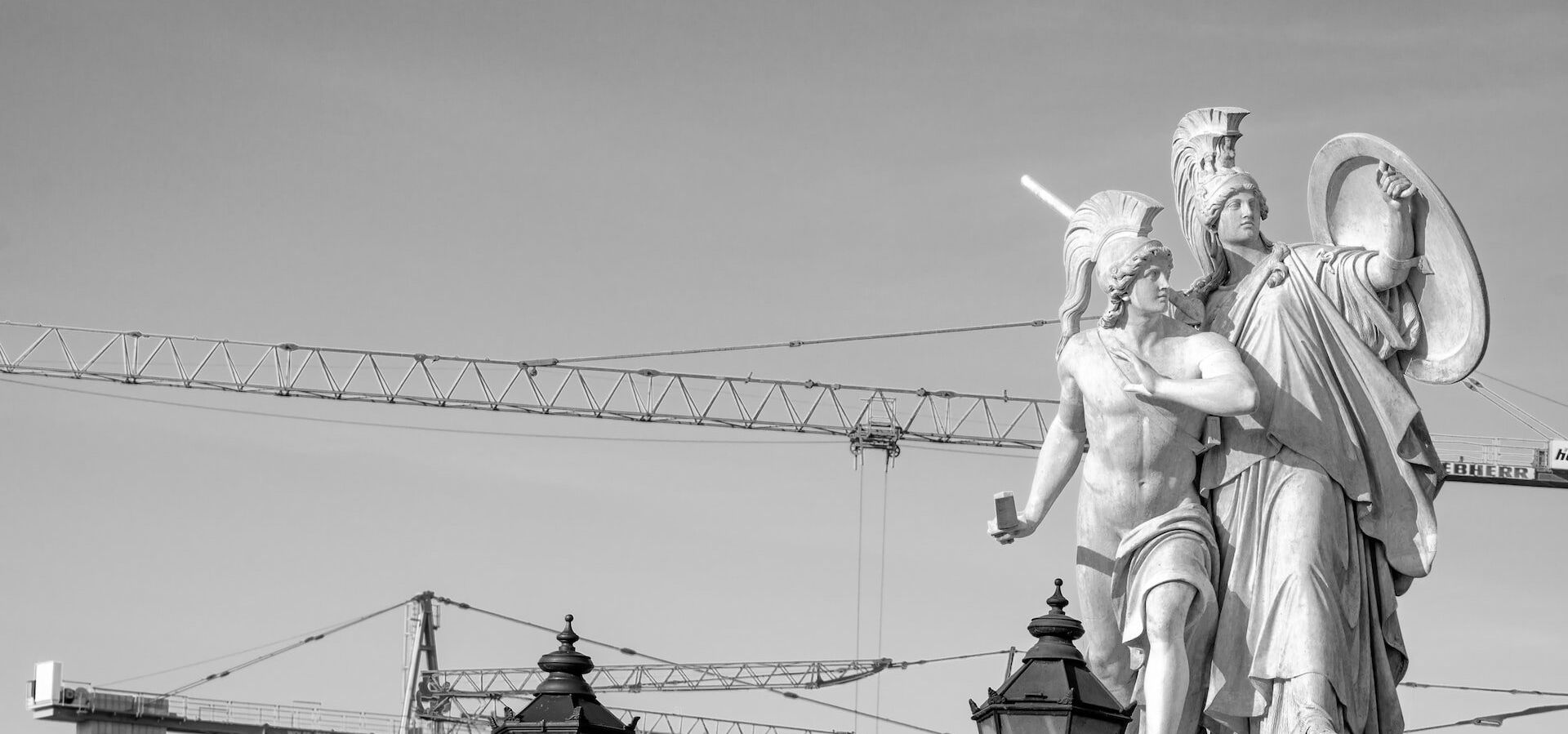 Schlossbrücke Berlin mit Skulpturen