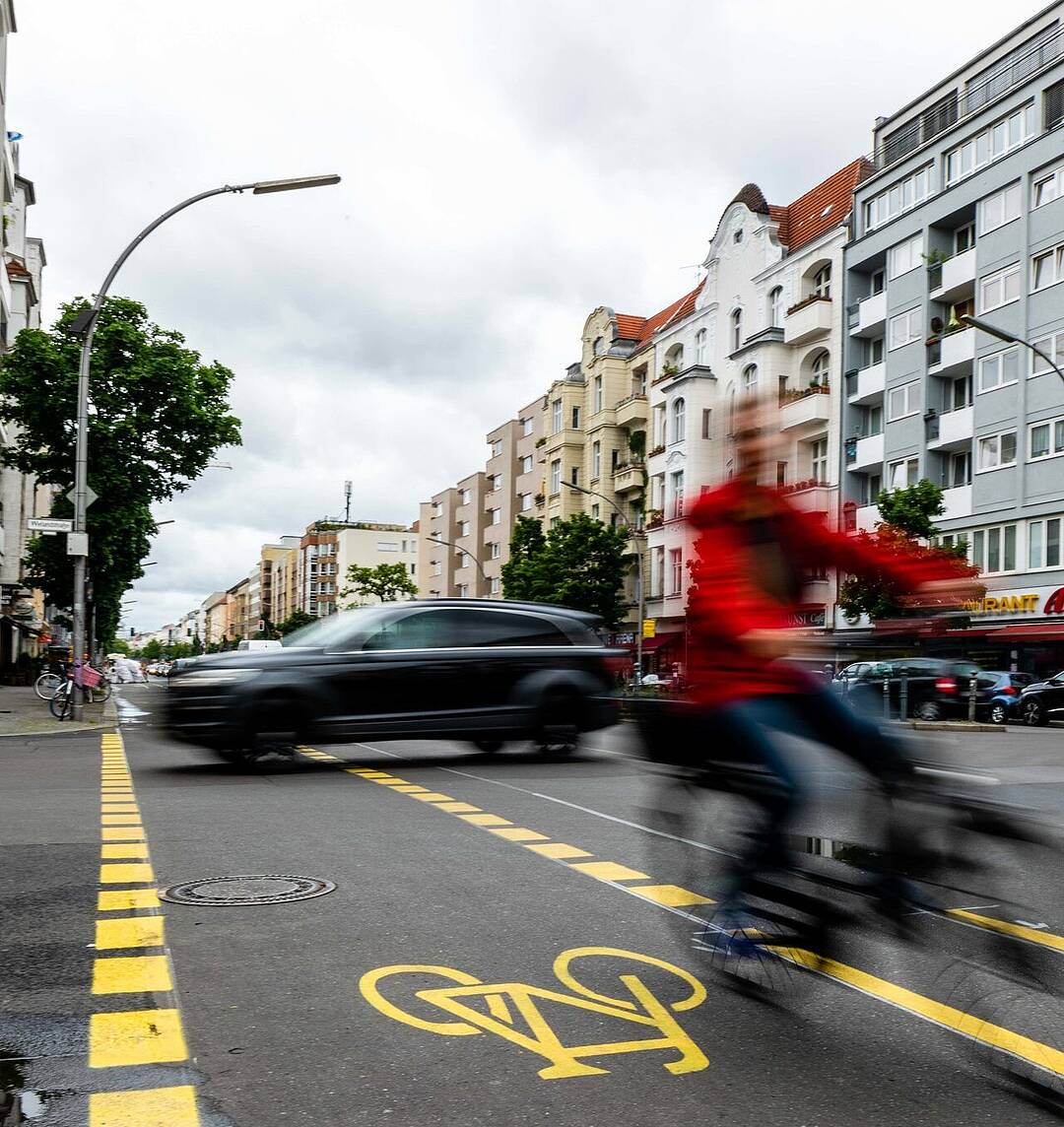 Während der Corona-Pandemie wurden in Berlin sogenannte Pop-up Lanes für Radfahrer*innen angelegt